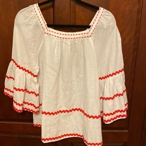 Boutique top size medium